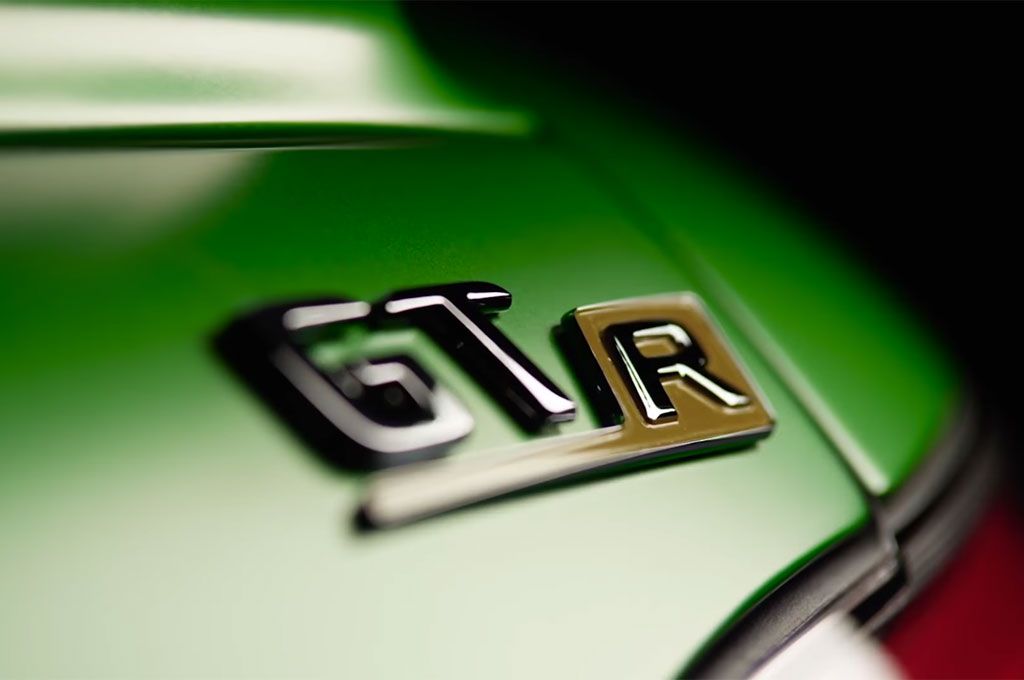 AMG GT R Roadster foi "apanhado" em testes em Nürburgring