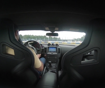 Nissan 370Z Nismo on board