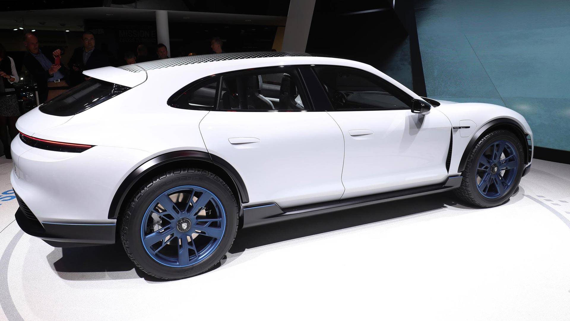 Porsche Mission E Cross Turismo Concept