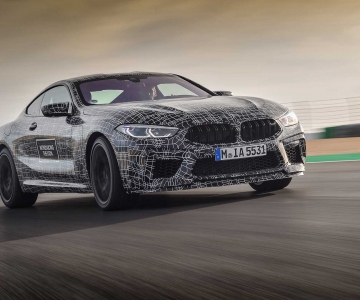 Protótipo do BMW M8 em testes no circuito do Estoril