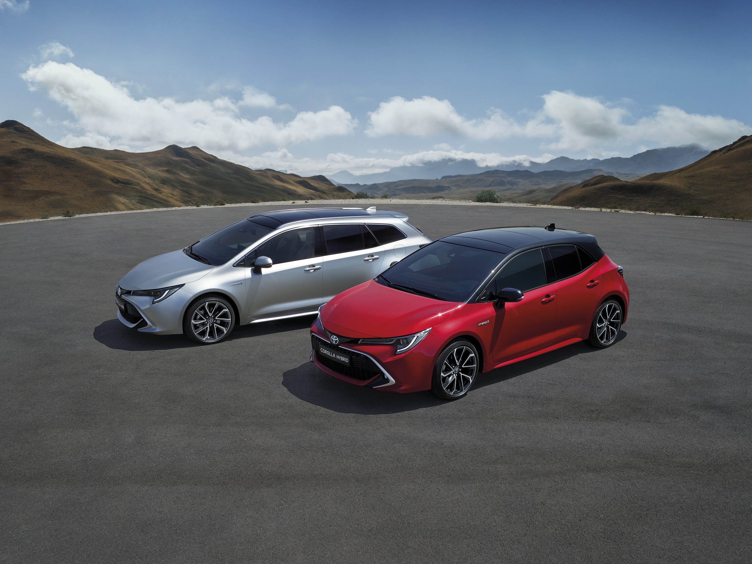 Novos Toyota Corolla Hatchback e Touring Sports
