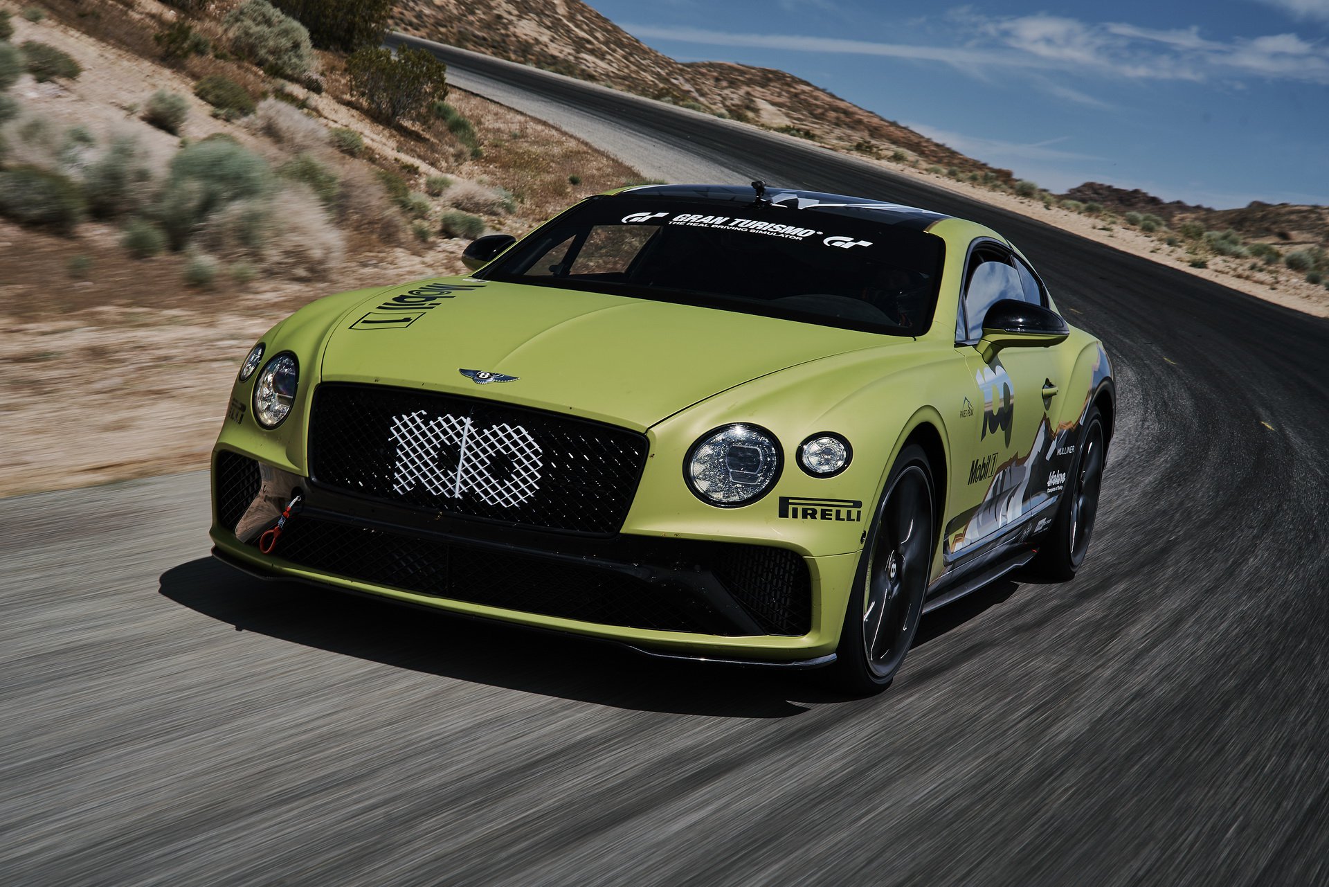 Bentley Continental GT já aquece para tentar bater o recorde em Pikes Peak