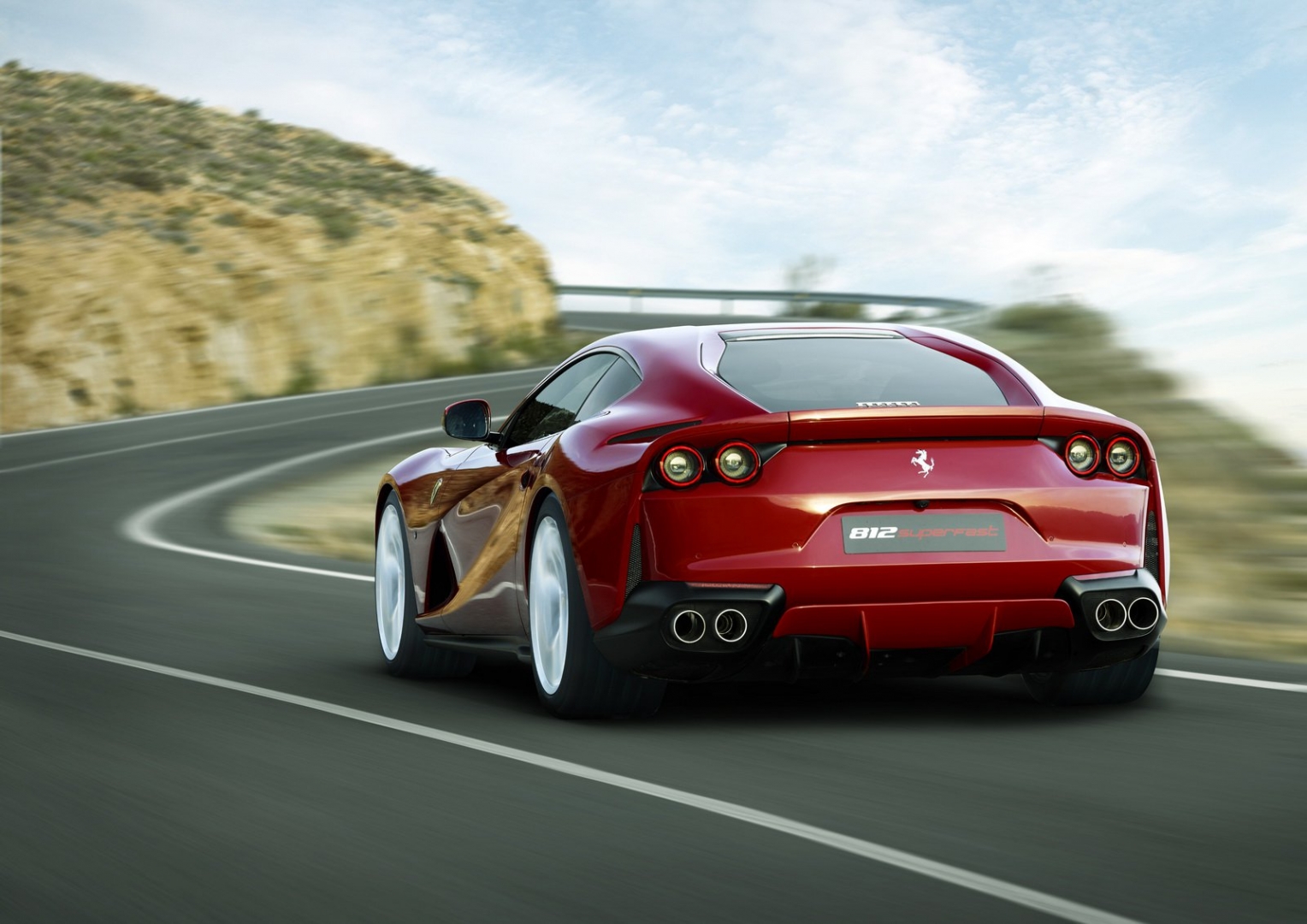 Ferrari Revelar Dois Novos Modelos Em Setembro Auto Drive