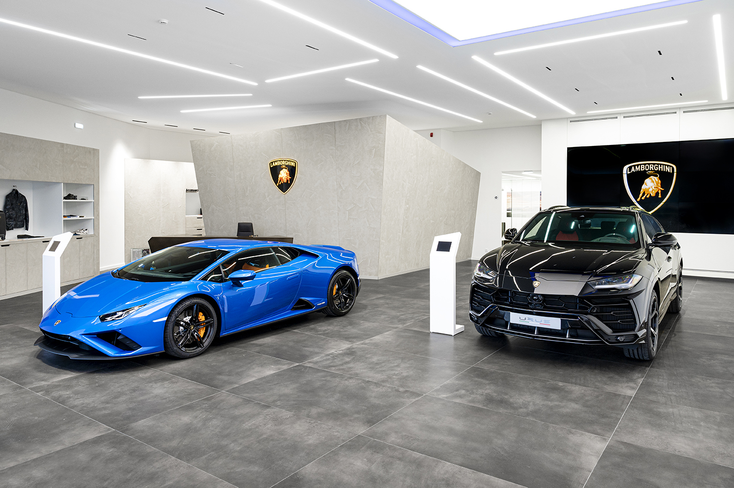 Lamborghini inaugura novas instalações