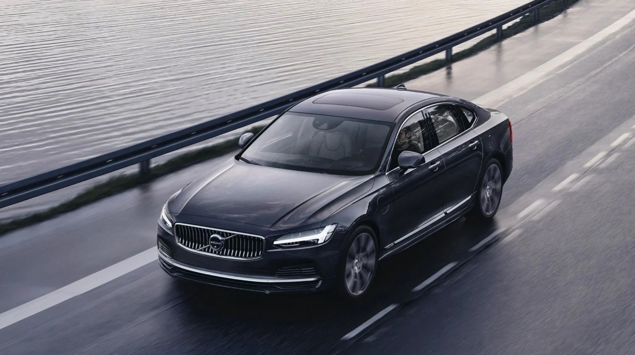Volvo tomou a iniciativa de limitar a velocidade máxima dos seus carros