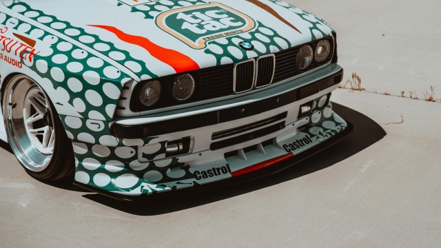 BMW M3 E30 com decoração do Tic Tac