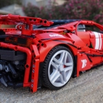 Miniatura em Lego do GTA Spano