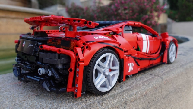 Miniatura em Lego do GTA Spano