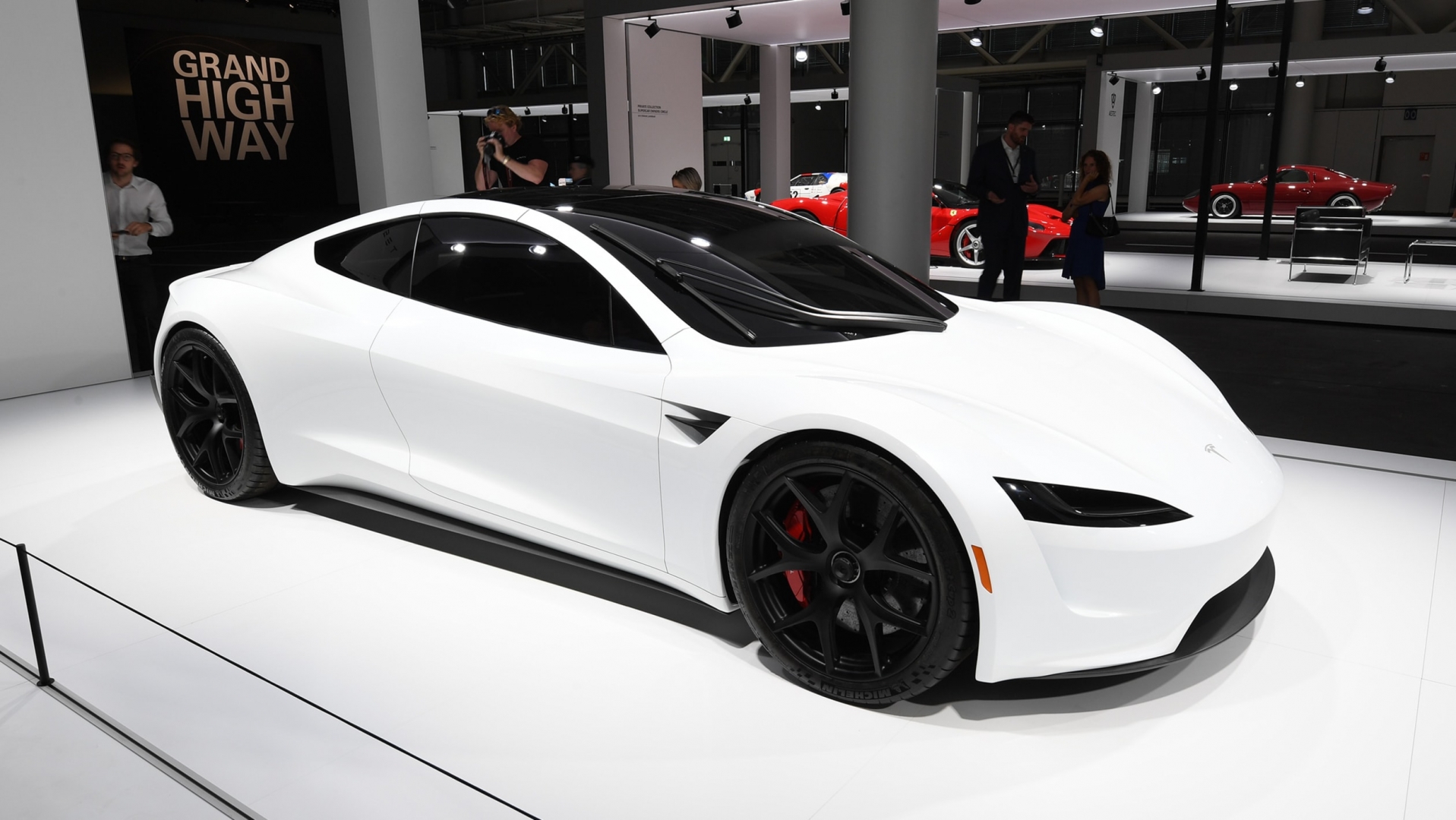 Tesla confirma novo adiamento do Roadster para 2023 Auto Drive