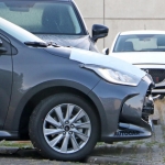 Foto espia do novo Mazda 2