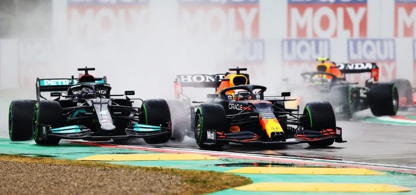 Hamilton ou Verstappen, um deles será o novo campeão de F1