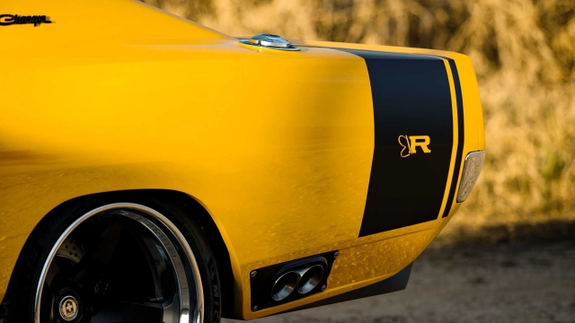 Dodge Charger restomod by Ringbrothers