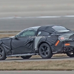 Foto espia do novo Ford Mustang híbrido