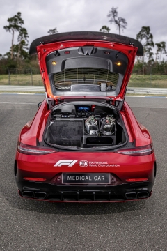 Mercedes-AMG GT 63 S 2022 F1 Medical Car