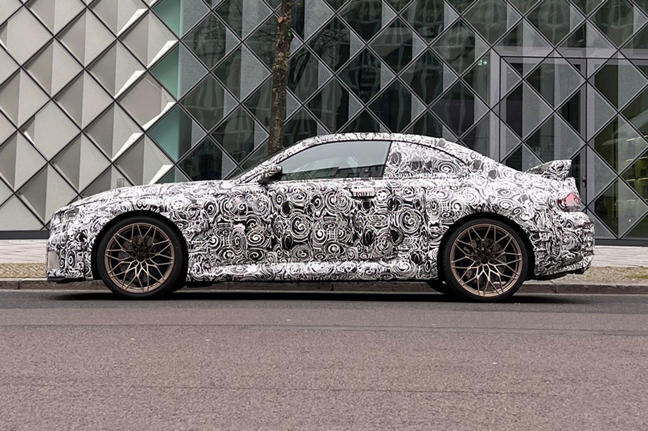 Imagem teaser oficial do novo BMW M2