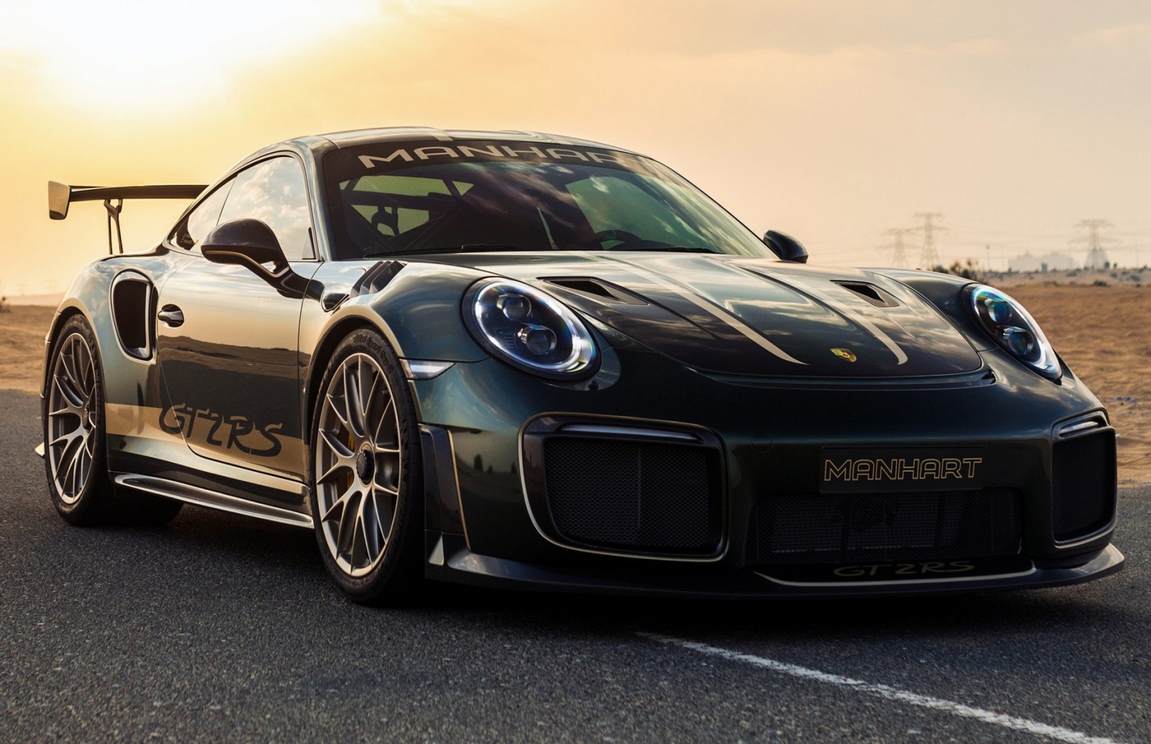 Manhart apresenta Porsche 911 GT2 RS com 945 cv Auto Drive