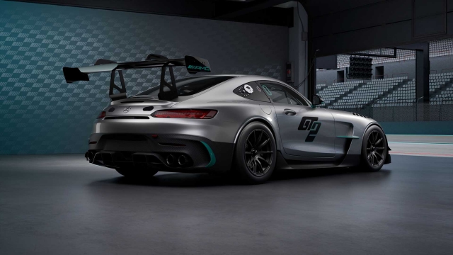 Mercedes AMG GT2