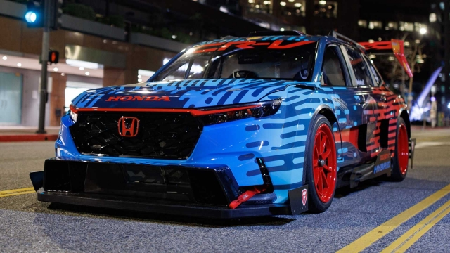 Honda CR-V Hybrid Racer by HPD