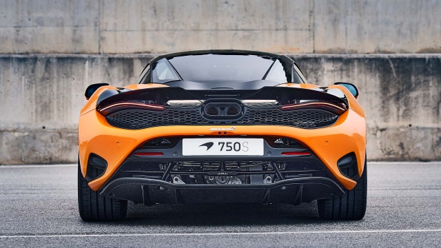 McLaren 750S Coupe