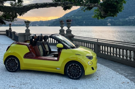 Fiat 500e Castagna Milano