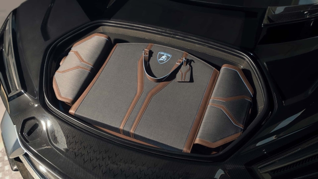 Lamborghini Lanzador EV Concept