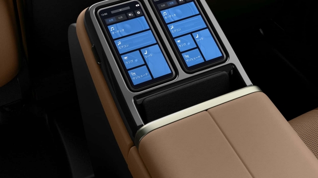 Toyota Century SUV