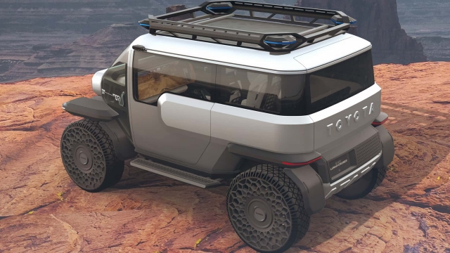 Toyota Baby Lunar Cruiser Concept