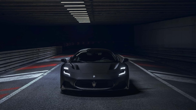 Maserati MC20 Notte