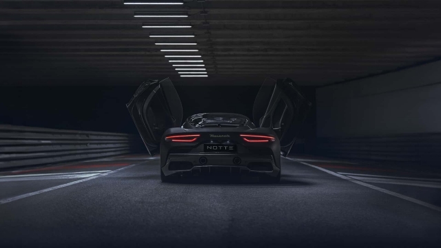 Maserati MC20 Notte