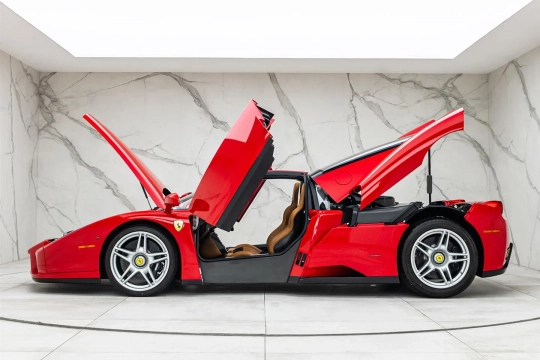 Ferrari Enzo e Maserati MC12