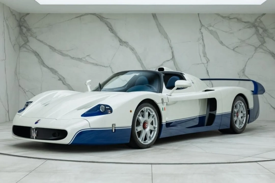 Ferrari Enzo e Maserati MC12
