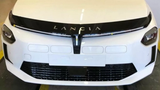Lancia Ypsilon