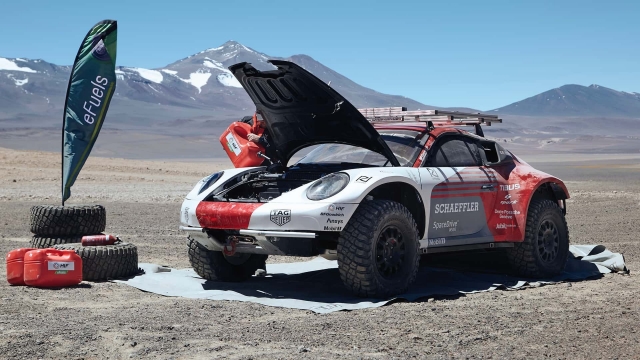 Porsche 911 bate recorde em altitude