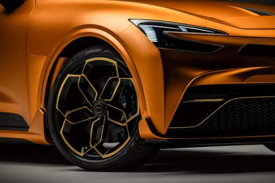 Mullen Five RS Concept