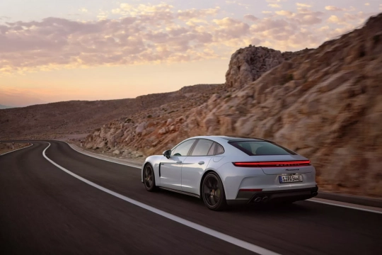 Porsche Panamera E-Hybrid