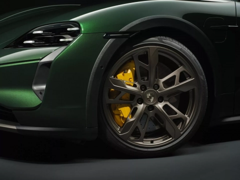 Porsche Taycan Turbo