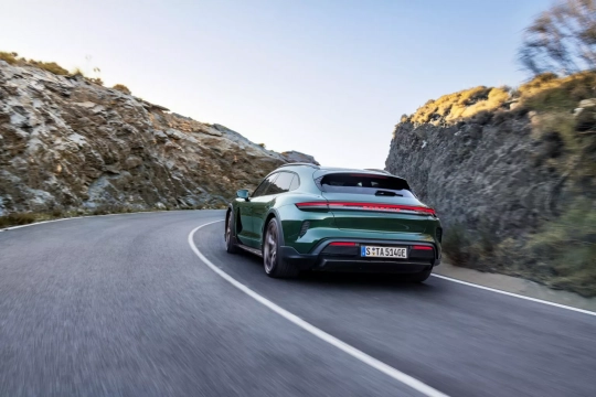 Porsche Taycan Turbo