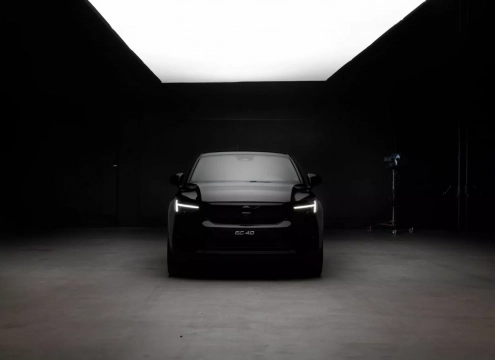 Volvo EC40 Black Edition