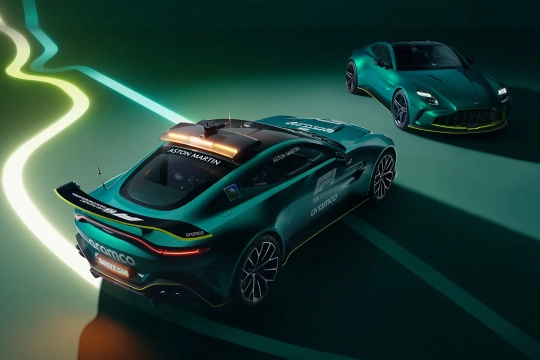 Aston Martin Vantage Safety Car F1