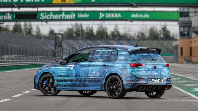 VW Golf 8.5 R