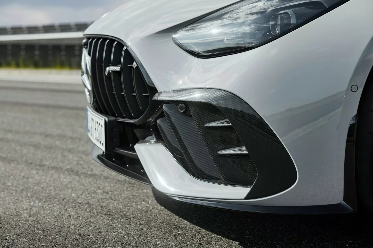 Mercedes-AMG GT 63 Pro 4Matic+