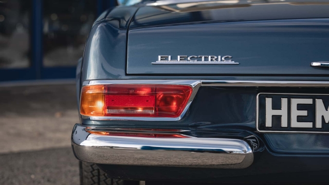 Restomod Mercedes SL elétrico