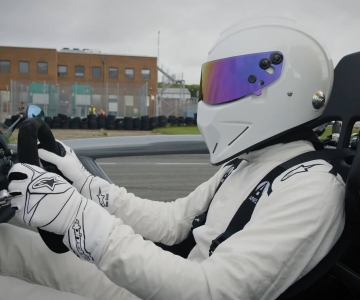 Stig a conduzir o Ariel Atom