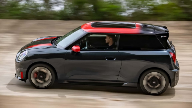 Mini John Cooper Works Electric