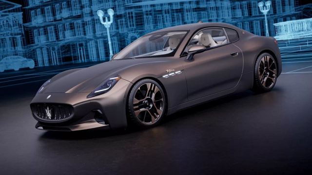 Maserati GranTurismo 110 Anniversario Rame Folgore
