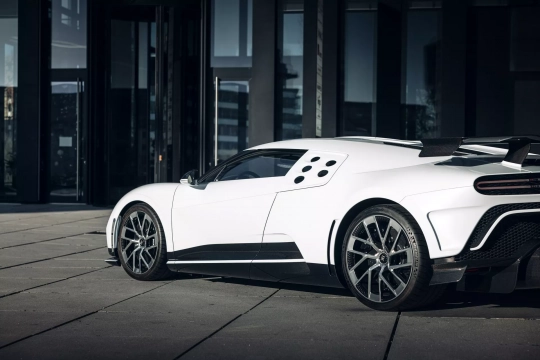 Bugatti Centodieci
