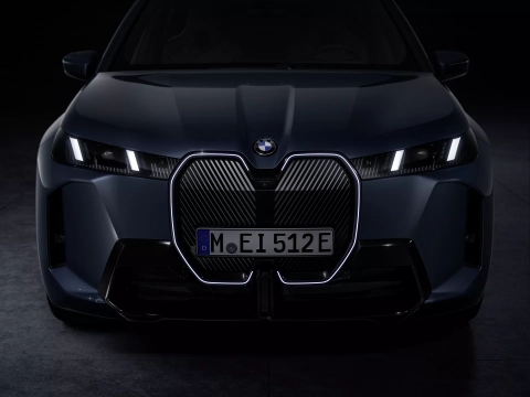 BMW iX facelift