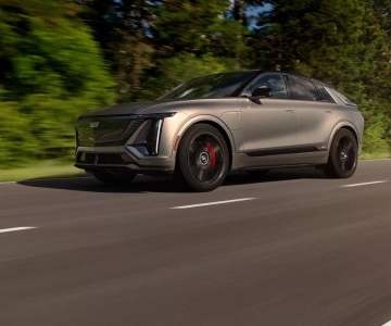 Cadillac Lyric-V