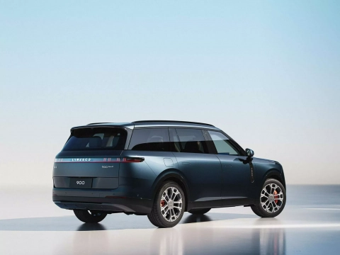 Lynk & Co 900