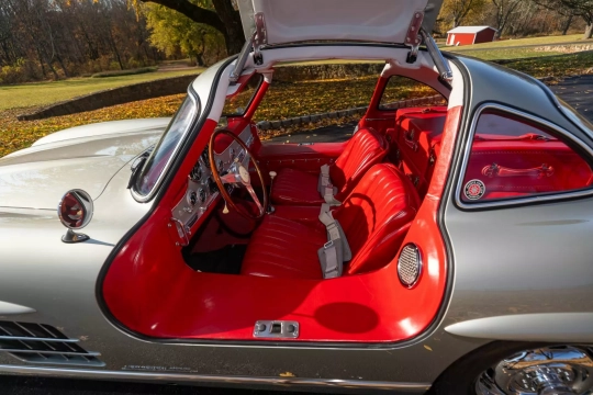 Mercedes-Benz 300SL Gullwing